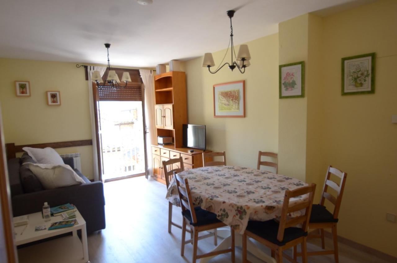 Apartament Apartamento Pena Erata Biescas  Zewnętrze zdjęcie